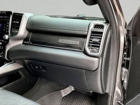 Used 2022 RAM 1500 Laramie AWD/4WD image 28