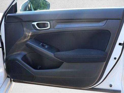 Used 2023 Honda Civic LX image 29