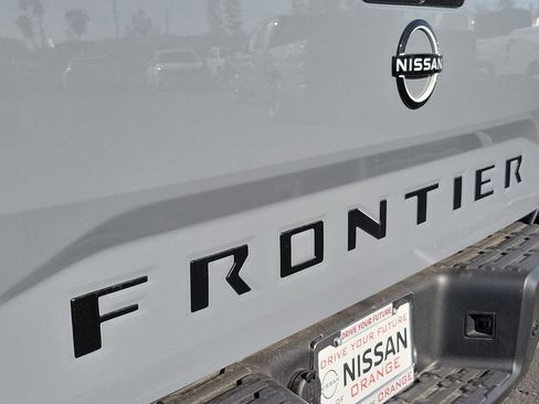 New 2026 Nissan Frontier SV w/ Tow Package image 4