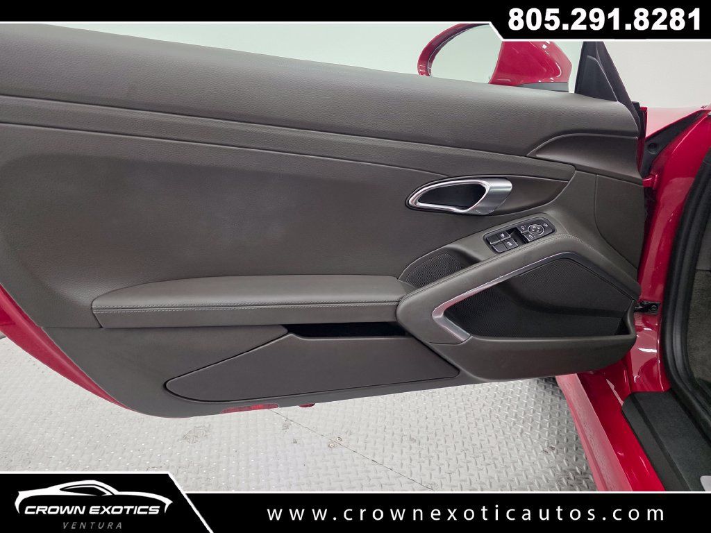 Used 2024 Porsche 718 Cayman RWD image 19