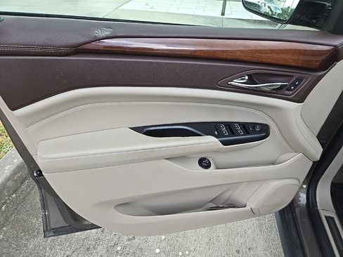 Used 2015 Cadillac SRX Premium FWD image 10