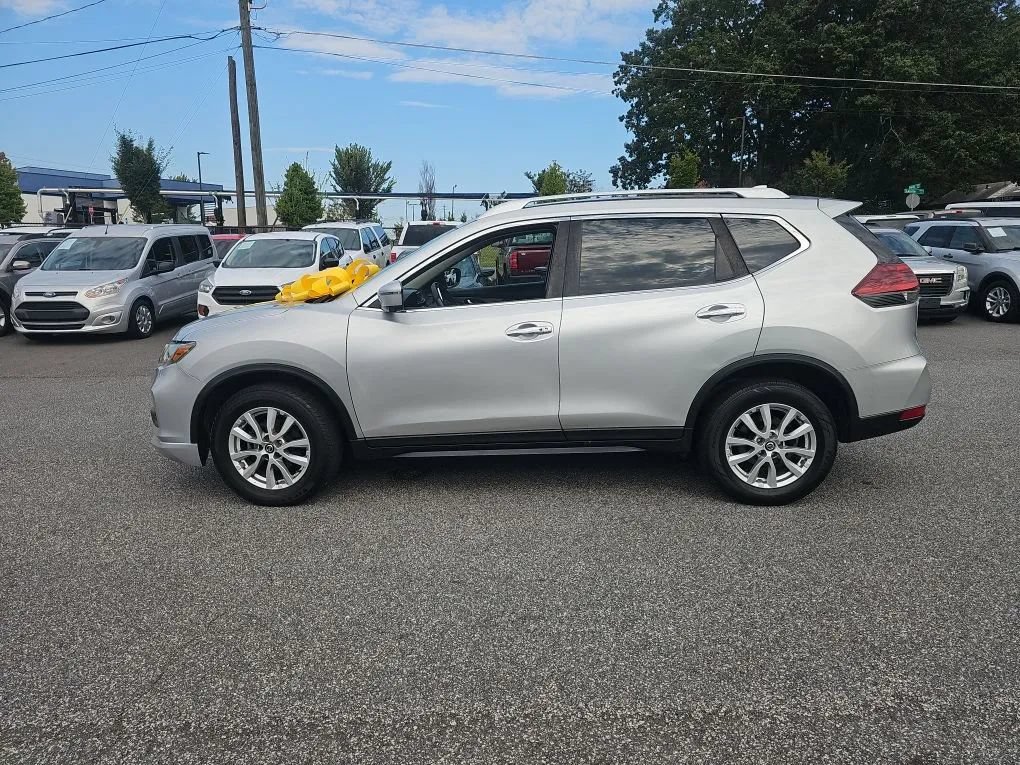 Used 2018 Nissan Rogue SV w/ Premium Package AWD/4WD image 2
