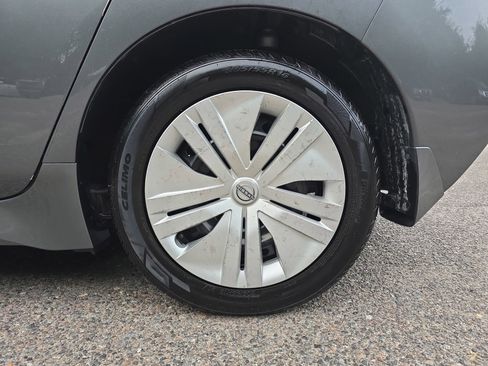 Used 2024 Nissan Leaf S FWD image 33