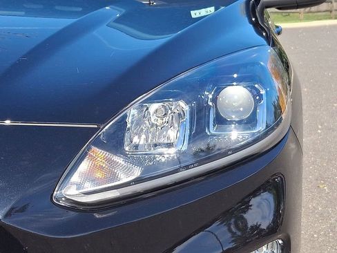 Used 2022 Ford Escape SEL image 30