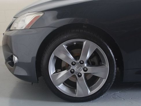 Used 2010 Lexus IS 250C w/ Luxury Pkg RWD image 14