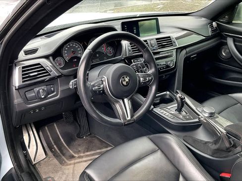 Used 2018 BMW M4 Coupe image 15
