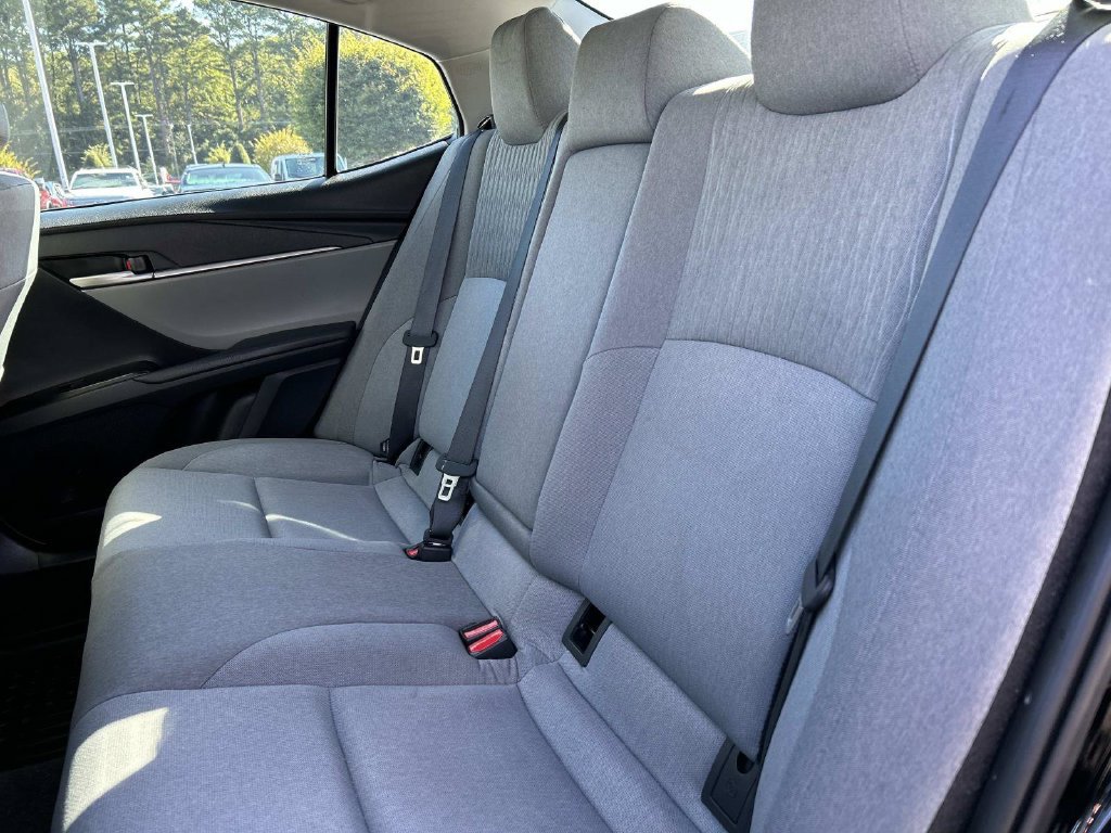 Used 2025 Toyota Camry LE w/ Convenience Package FWD image 17