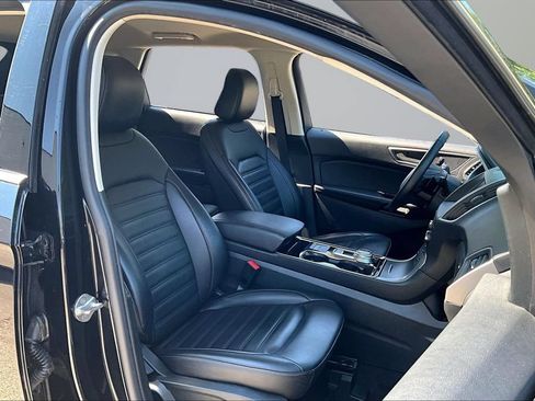 Used 2020 Ford Edge SEL w/ Convenience Package AWD/4WD image 28