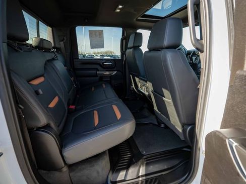 Used 2023 GMC Sierra 2500 AT4 w/ AT4 Premium Plus Package AWD/4WD image 14