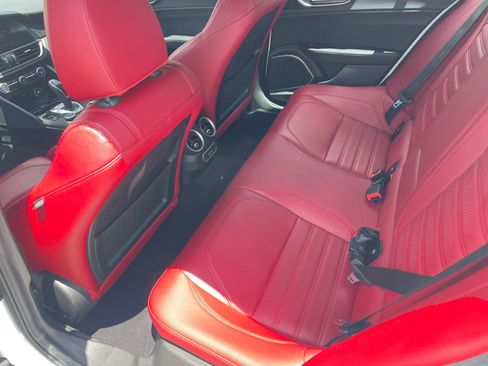 Used 2023 Alfa Romeo Giulia Sprint image 19