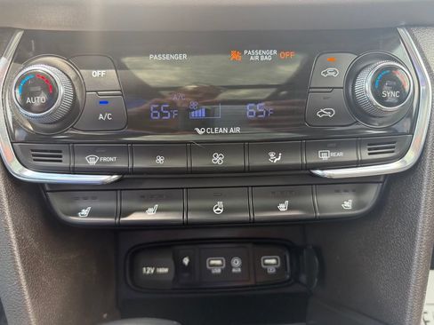 Used 2020 Hyundai Santa Fe Limited AWD/4WD image 24