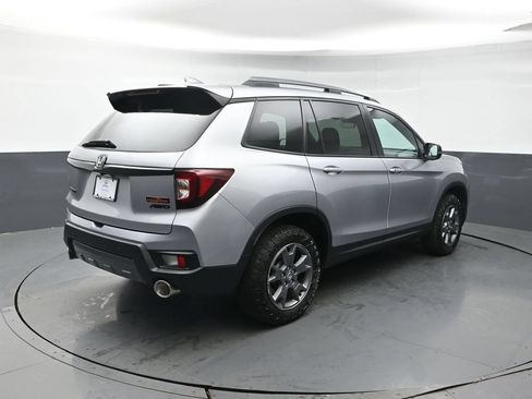 Certified 2024 Honda Passport TrailSport image 6