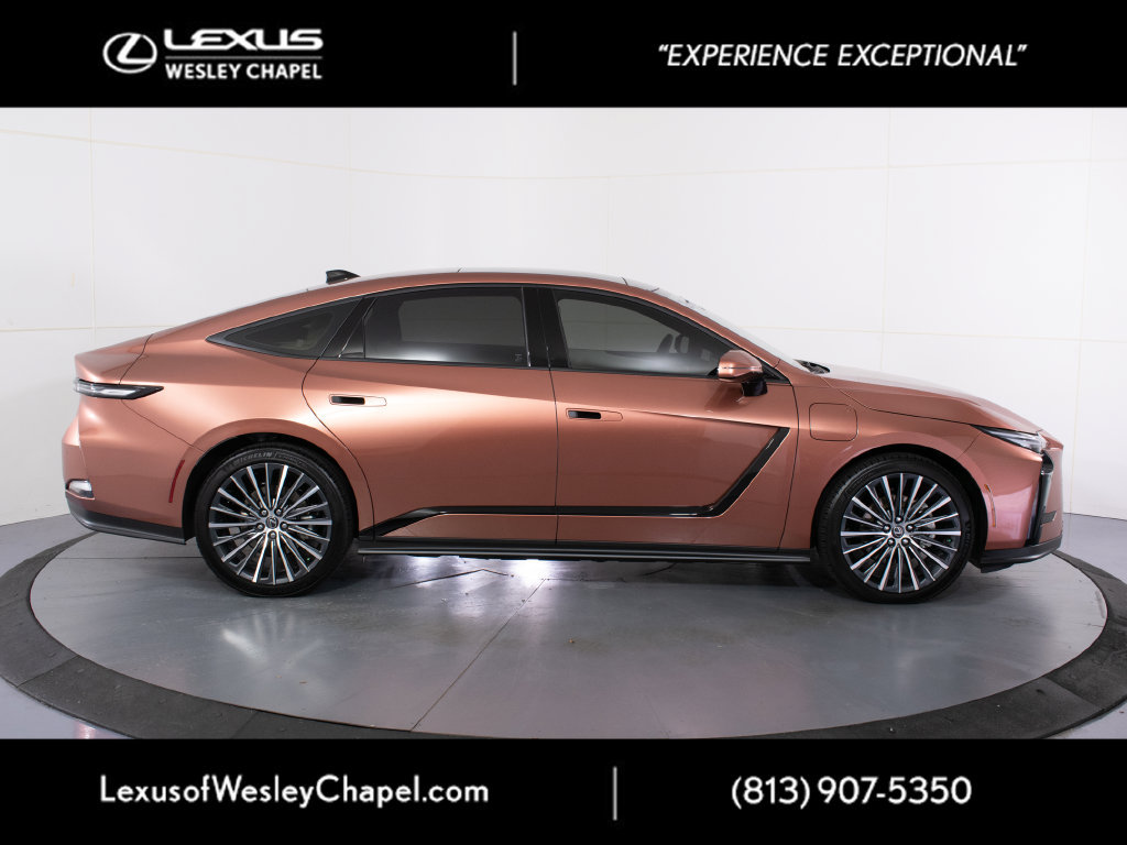 Certified 2026 Lexus ES 350e w/ Convenience Package FWD image 2