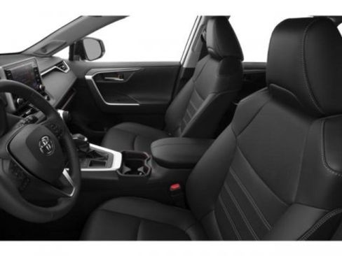 Used 2019 Toyota RAV4 Limited w/ Advanced Technology Package image 9