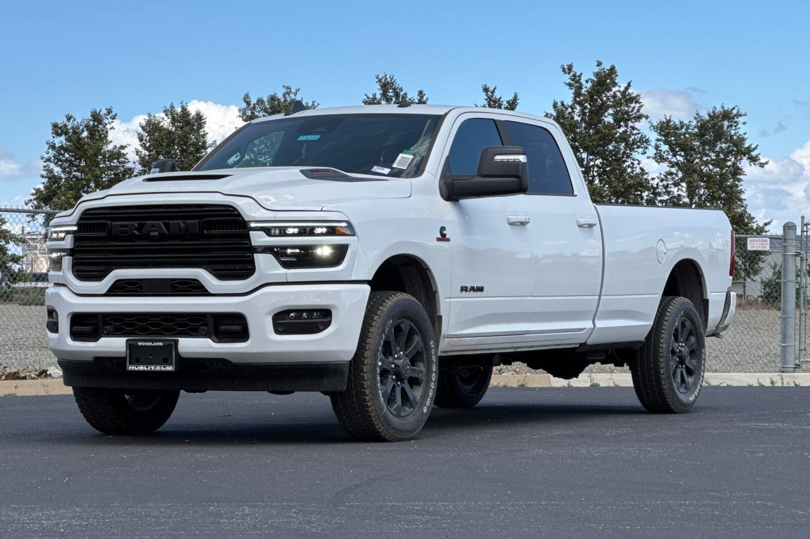 New 2026 RAM 2500 Laramie w/ Night Edition AWD/4WD image 7