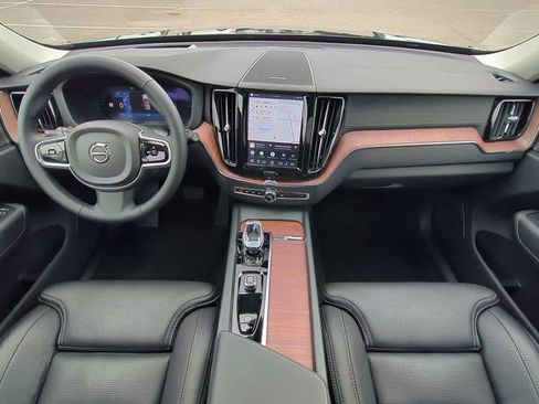Certified 2024 Volvo XC60 T8 Ultimate w/ Protection Package Premier AWD/4WD image 14