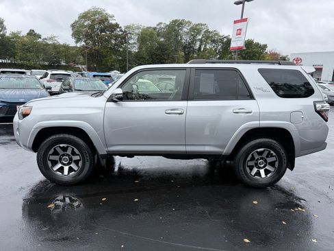 Certified 2021 Toyota 4Runner TRD Off-Road Premium image 3
