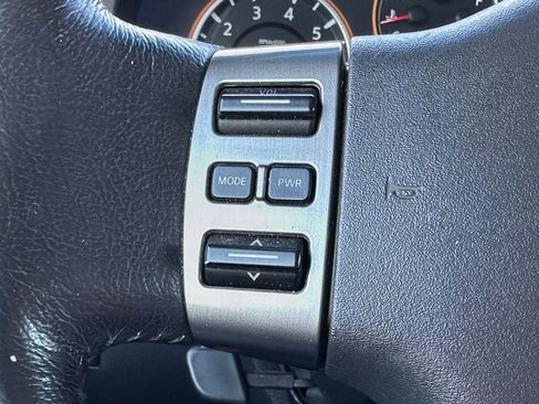 Used 2011 Nissan Armada SV image 26