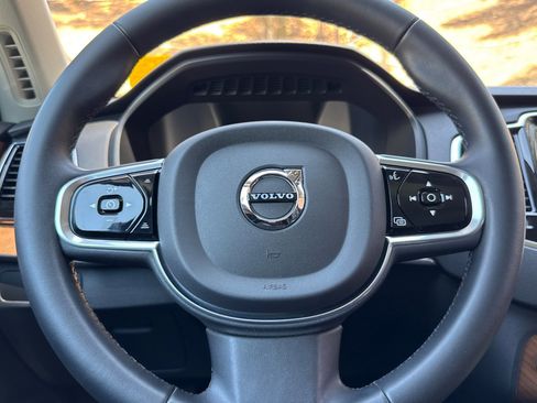 Certified 2023 Volvo XC90 T8 Plus image 29