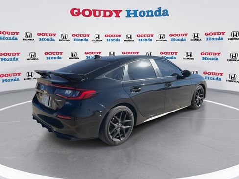 Used 2023 Honda Civic Sport image 8