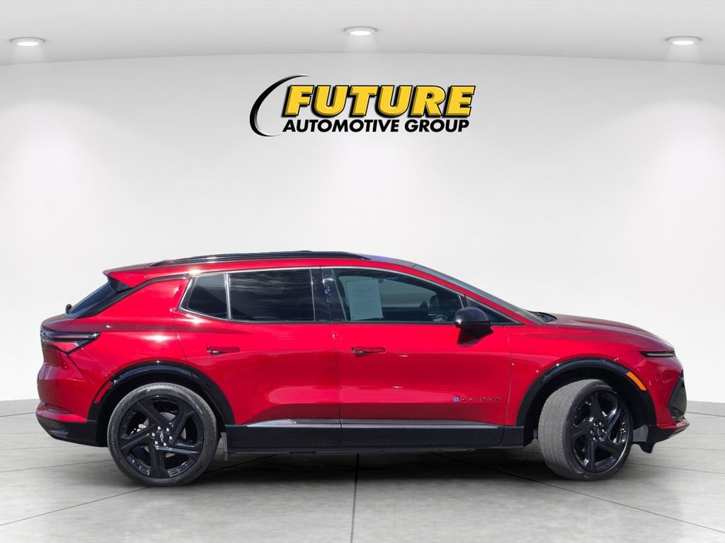 Used 2024 Chevrolet Equinox EV RS w/ LPO, Trailering Package FWD image 3