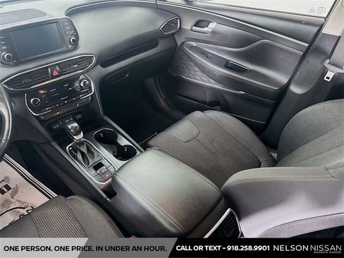 Used 2020 Hyundai Santa Fe SEL w/ Convenience Package image 23