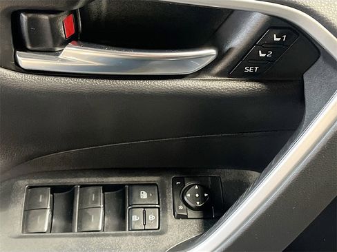 Used 2022 Toyota RAV4 Limited w/ Limited Grade Weather Package image 17