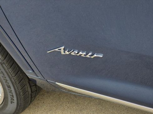 New 2026 Buick Enclave Avenir w/ Super Cruise Package AWD/4WD image 9