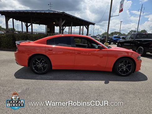 Used 2022 Dodge Charger SXT w/ Blacktop Package RWD image 14