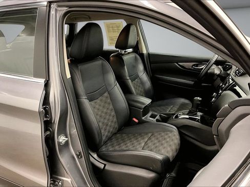 Used 2022 Nissan Rogue Sport SV w/ Technology Package AWD/4WD image 29