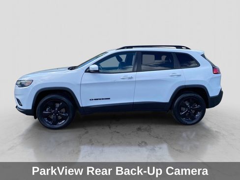 Certified 2020 Jeep Cherokee Latitude Plus AWD/4WD image 3