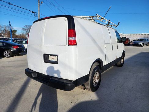Used 2008 Chevrolet Express 2500 image 4