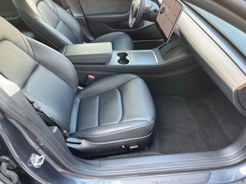 Used 2023 Tesla Model 3 Standard Range image 11