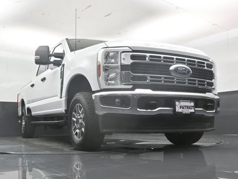 Used 2025 Ford F250 XLT AWD/4WD image 50