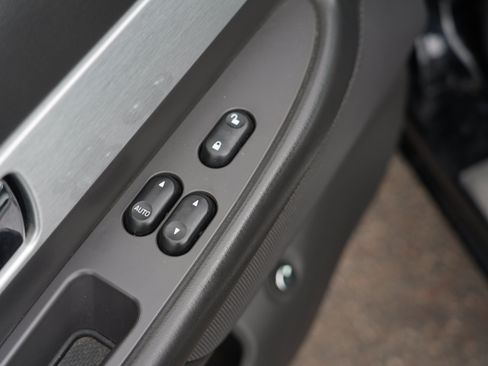 Used 2002 Ford Thunderbird RWD image 17