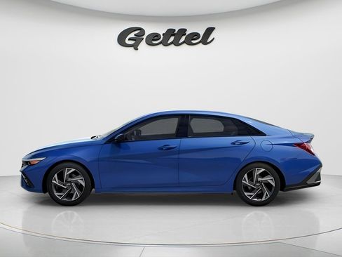 New 2026 Hyundai Elantra SEL Sport Premium FWD image 3