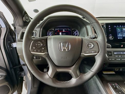 Used 2023 Honda Passport EX-L image 11