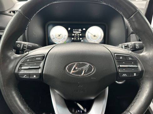 Used 2023 Hyundai Kona Limited image 17