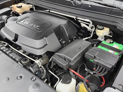 Used 2016 GMC Canyon SLE image 28