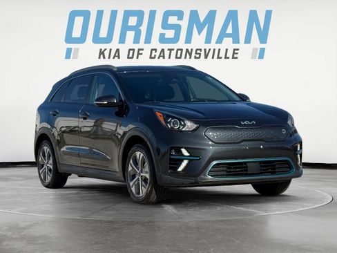 Used 2022 Kia Niro EX w/ Cold Weather Package image 1