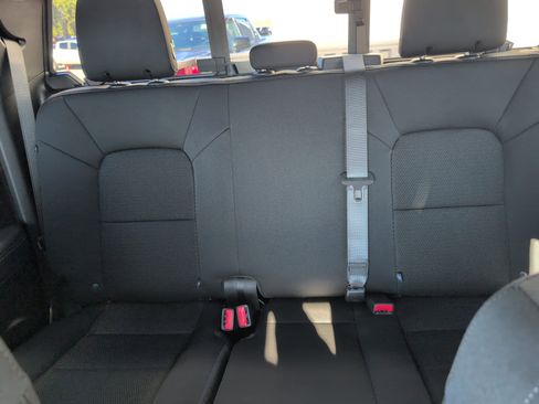 New 2026 GMC Canyon Elevation w/ Convenience Package image 25