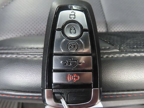 Used 2025 Ford F150 Raptor AWD/4WD image 78