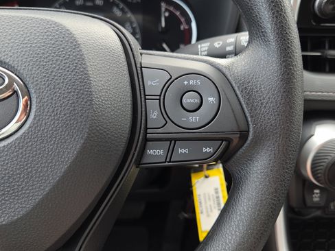 Certified 2025 Toyota RAV4 LE FWD image 25