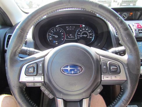 Used 2018 Subaru Forester 2.5i Touring w/ Popular Package #2 AWD/4WD image 23