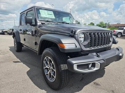 New 2025 Jeep Gladiator Sport