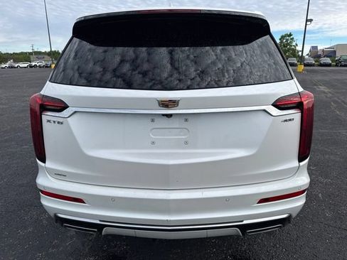 Used 2022 Cadillac XT6 Premium Luxury w/ LPO, Floor Liner Package AWD/4WD image 5