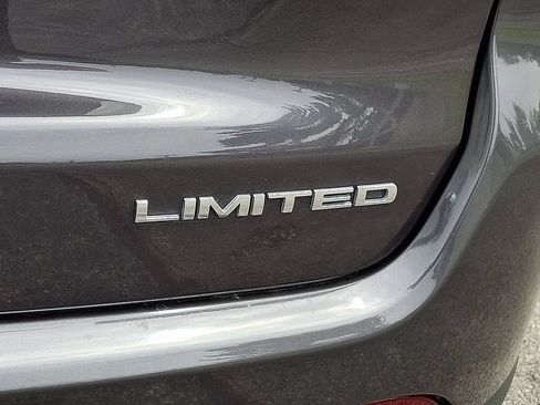 Used 2024 Jeep Compass Limited AWD/4WD image 32