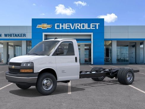 New 2026 Chevrolet Express 3500 w/ Power Convenience Package RWD image 2