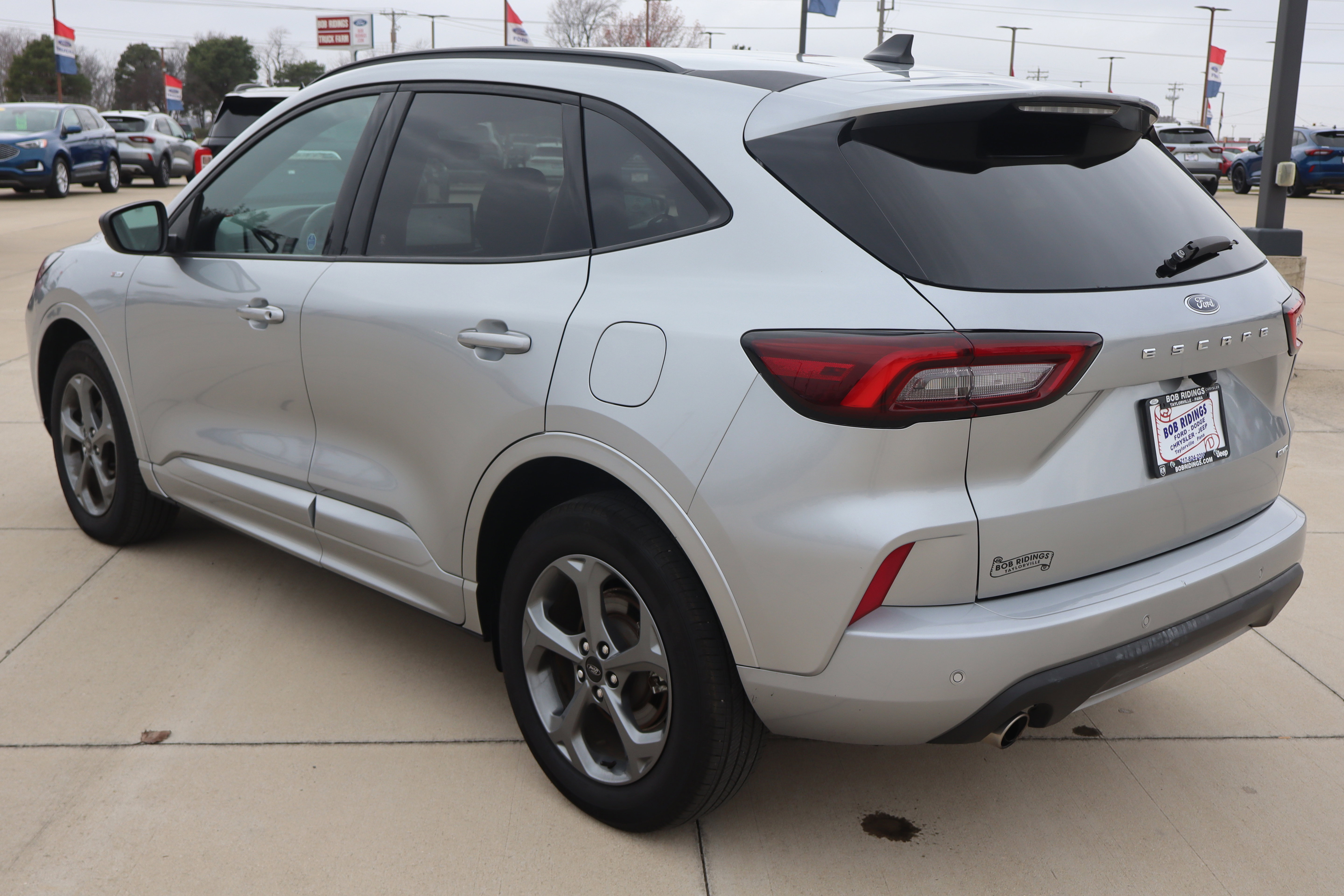 Used 2023 Ford Escape ST-Line w/ Tech Pack #1 AWD/4WD image 8