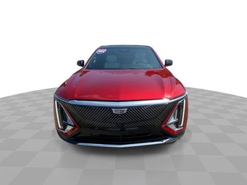 Used 2024 Cadillac Lyriq Luxury RWD image 5